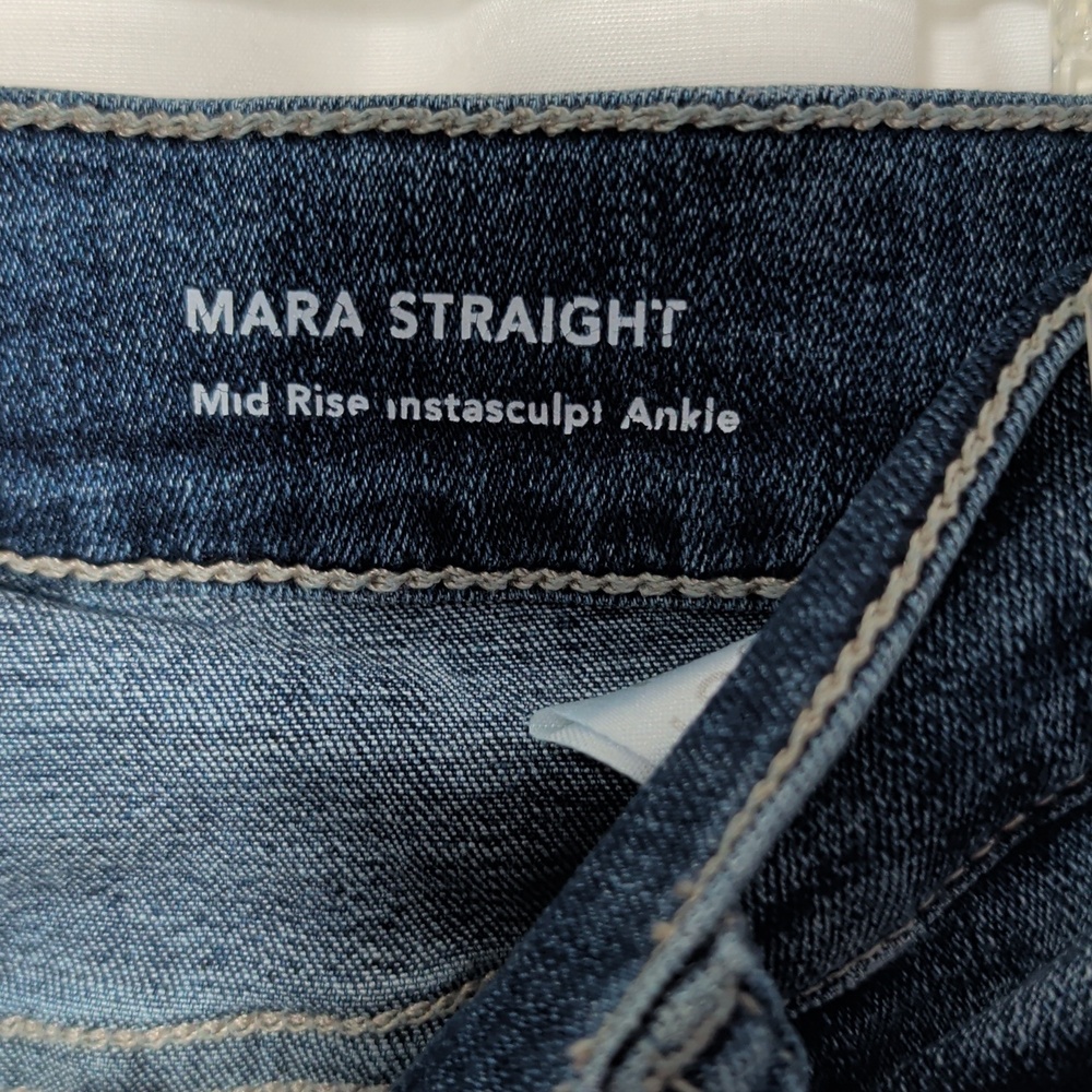 DL1961 Women's Mara Straight Jean - Picture 3 of 11